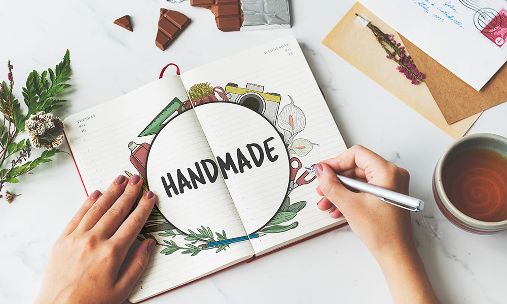 handcraft as web design trends for 2022